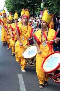 Maracatu-Gruppe von Copacabana Sambashow